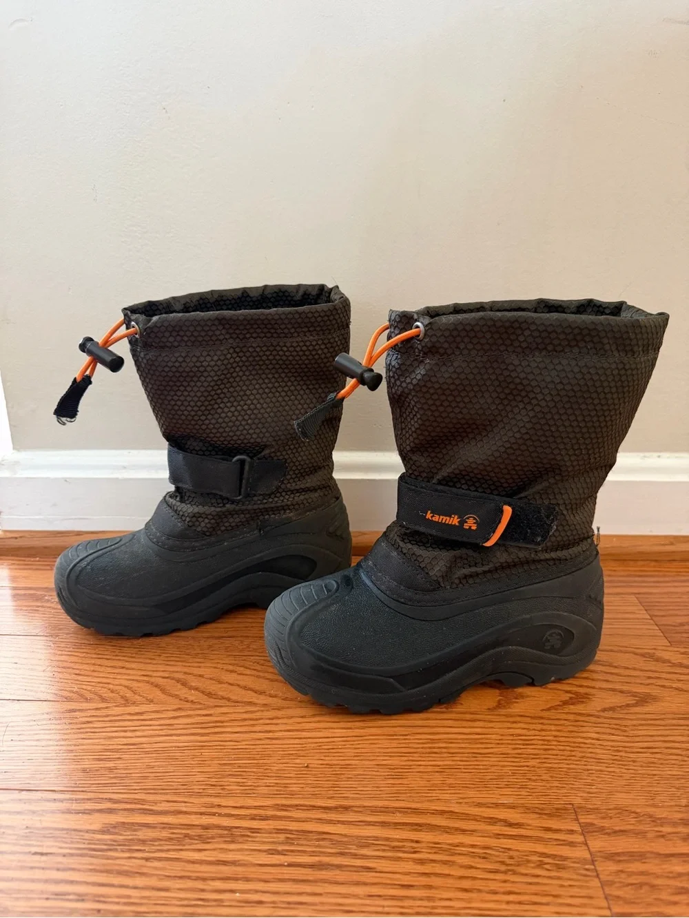 Kamik snow boots